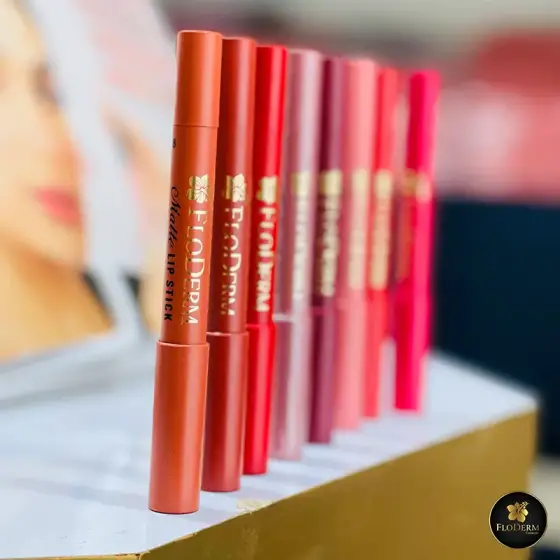 رژلب مدادى 24 ساعته فلودرم